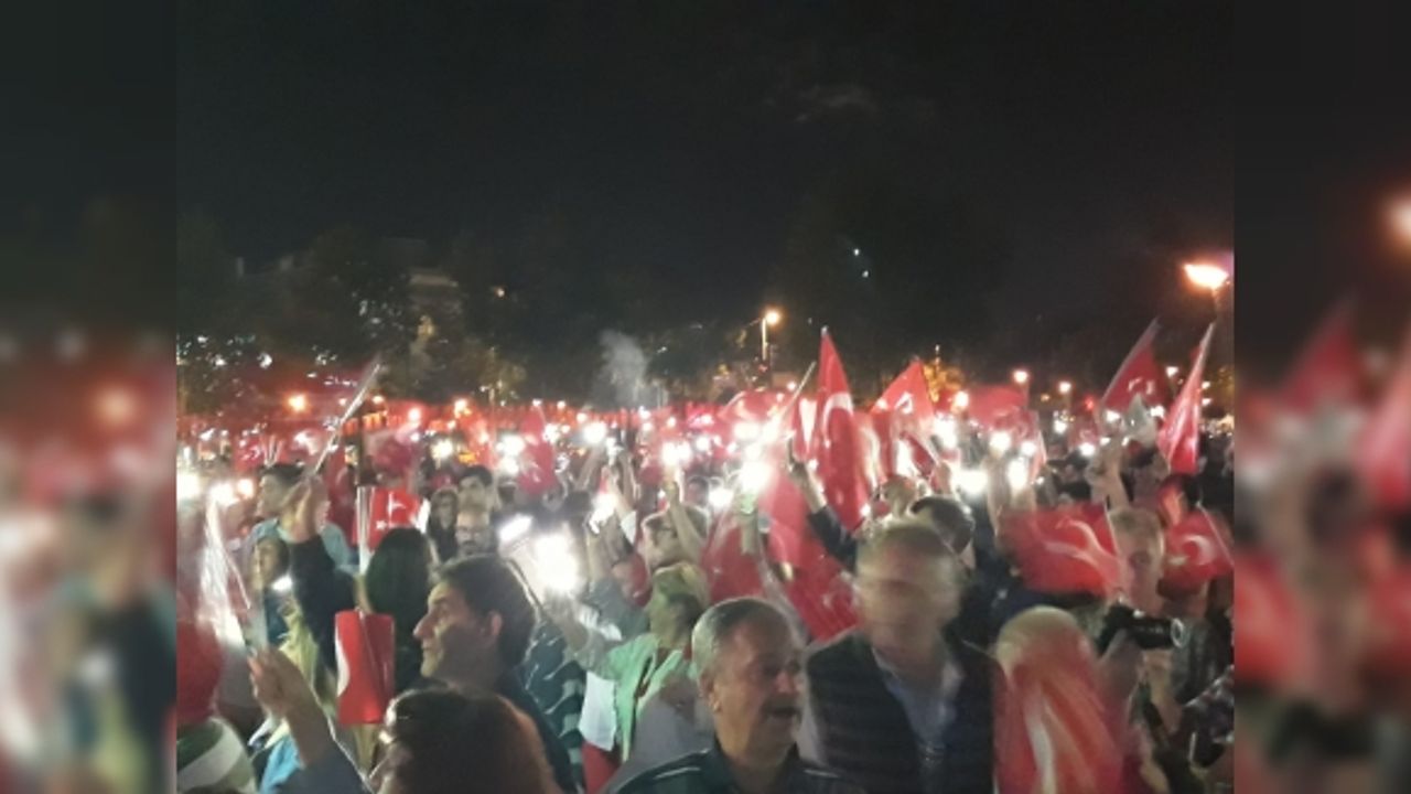 Sakarya'da 'Her şey Çok Güzel Olacak' sloganları...
