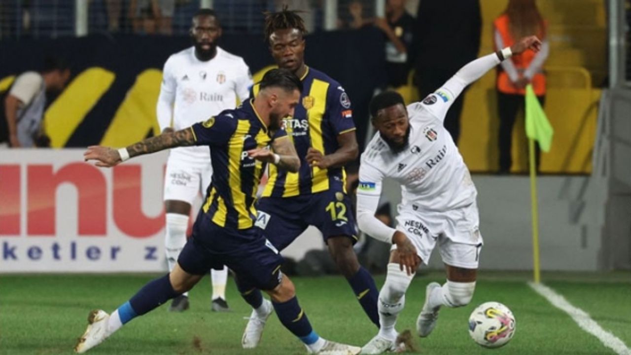 Süper Lig'de zirve Beşiktaş'ın...