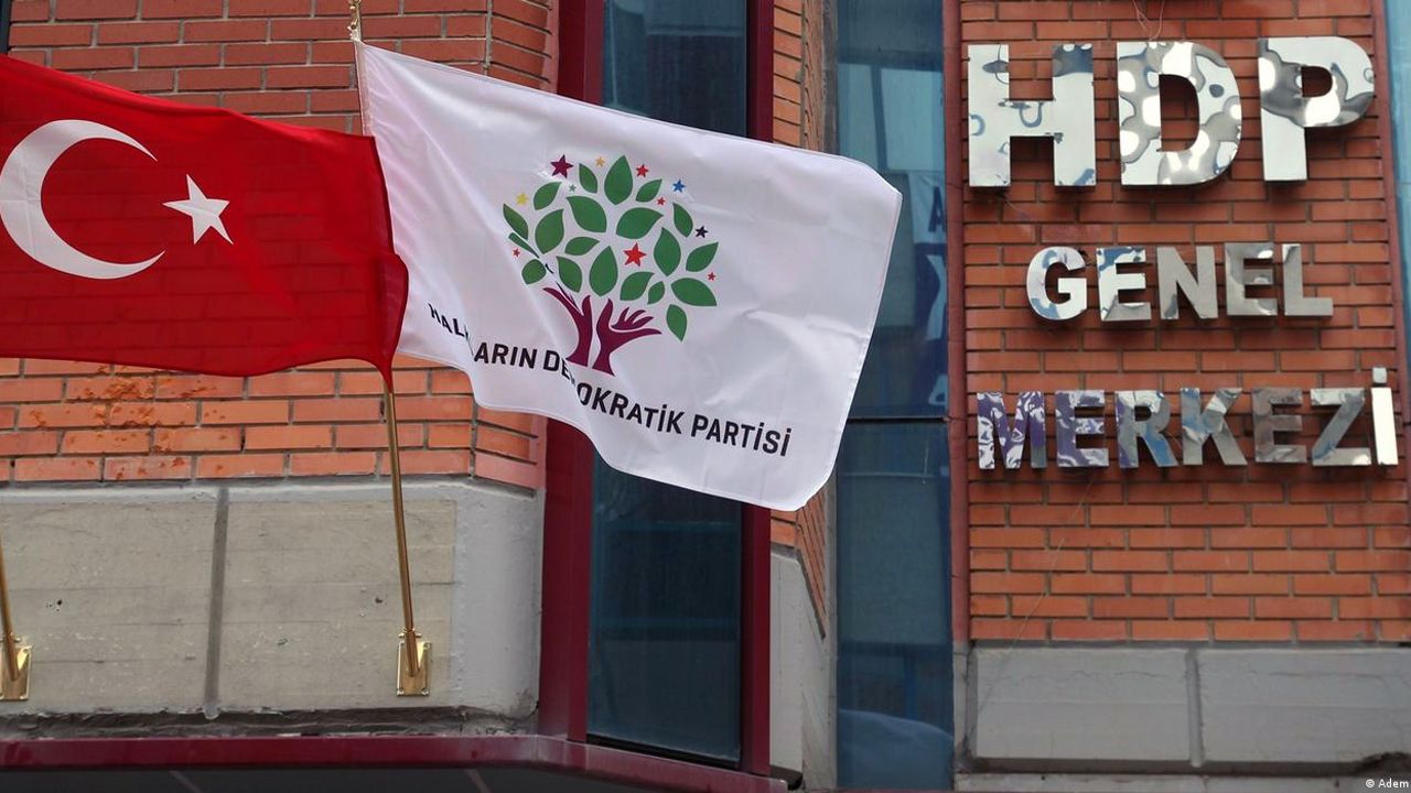 HDP AYM'ye yeniden erteleme başvurusunda bulundu