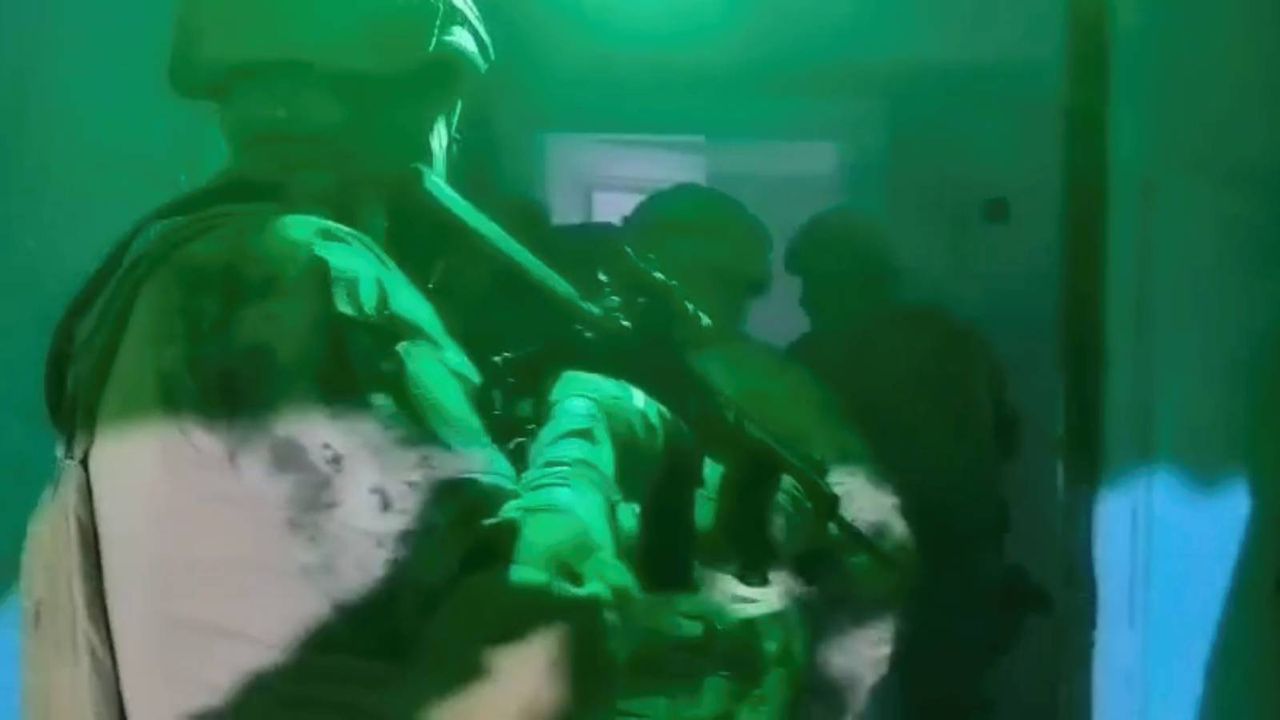 Sakarya’da uyuşturucu ve silah operasyonu: 33 gözaltı