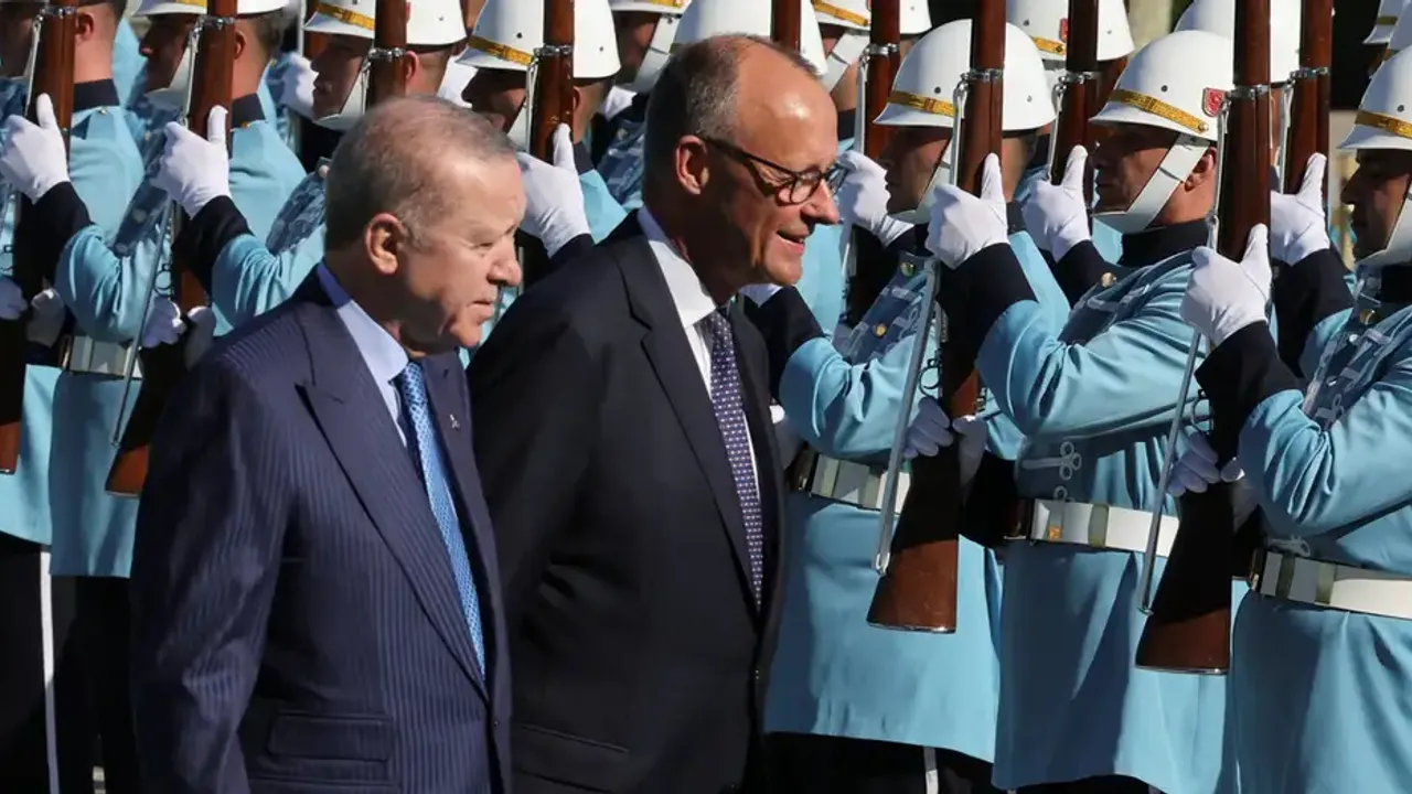 Alman medyası Merz'in Türkiye ziyaretini eleştiriyor