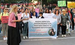 Adapazarı'nda Masha Amini protestosu