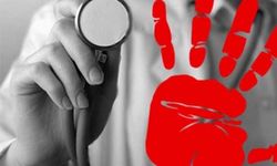 Maske uyarısında bulunan hekim saldırıya uğradı
