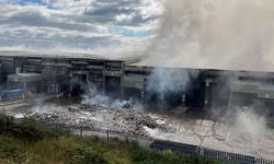 Ç﻿öpe atılan piller atık tesislerinde yüzlerce yangına neden oluyor