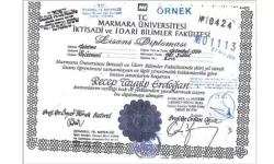 Erdoğan'ın üniversite diploması paylaşıldı