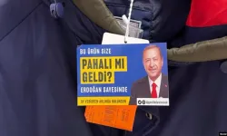 "Erdoğan Sayesinde" Çıkartmaları Niçin Yaygınlaştı?