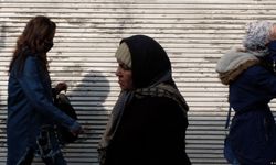 İran'da kadınlar kameralarla izlenecek