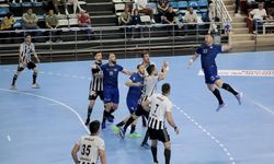 Hentbolde Sakarya Büyükşehir finale yükseldi