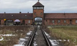 Auschwitz: "Endüstriyel insan öldürme merkezi"