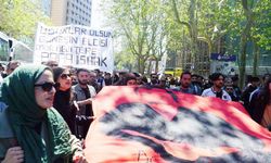 Sırrı Süreyya Önder'i binler uğurladı
