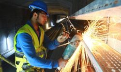 Ücretli çalışan sayısı yıllık yüzde 2,4 arttı