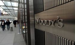 Moody’s, Türkiye’nin kredi notunu yükseltti, görünümü durağana çevirdi