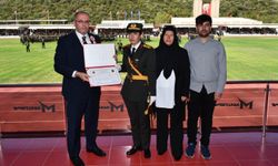 Ömer Halisdemir’in kızı Elif Nur Halisdemir teğmen oldu