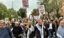 Stockholm’de İsrail protestosu: Gazeteciler için sembolik tabutlar taşındı