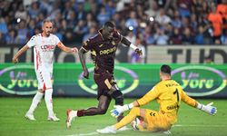 Trabzonspor evinde Samsunspor’a takıldı