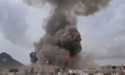 İsrail'den Yemen'in başkentine hava saldırısı