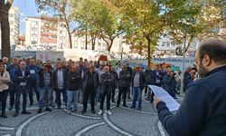 İşten çıkarılan Şişecam işçilerinden sendika önünde eylem
