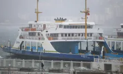 Marmara Denizi'nde fırtına alarmı: Bazı feribot seferleri iptal edildi
