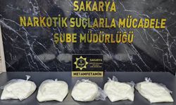 Emekli polisin aracından 5 kilo yasaklı madde çıktı
