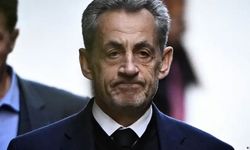 Fransa'nın eski Cumhurbaşkanı Sarkozy hapisten çıktı