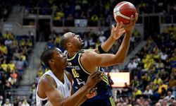 Basketbol derbisinde son sözü Fenerbahçe Beko söyledi