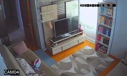 Balıkesir'de kameralara yansıyan görüntüler depremin şiddetini gözler önüne serdi