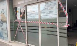 Beyoğlu'nda özel hastaneye ateş açıldı