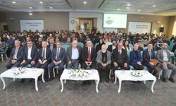 BTÜ'de yapay zekâ sempozyumu: 'Gelişen yapay zekâ değil insan zekâsıdır'