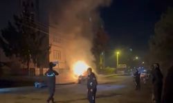 Bursa'da seyir halindeki otomobil alev aldı