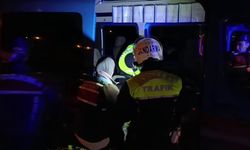 Ekiplerin zorlu denetimi: Alkollü sürücü direndi, bir diğeri tepki gösterdi