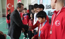 Gürsu'nun sporcularına ödül yağdı