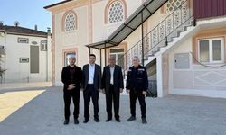 Köy camii bahçesinde parke taşı ve çevre düzenlemesi tamamlandı