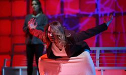 'Kutsal' oyunu İstanbul'da tiyatro severlerle buluşuyor