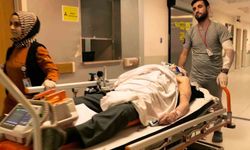 Merdiven boşluğuna düşen yaşlı adam ağır yaralandı