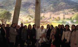 Osmangazili kadınlar kültür turlarıyla moral depoluyor