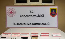 Sakarya'da jandarmadan uyuşturucuya geçit yok: 2 şahıs tutuklandı