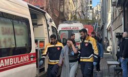 Şişli'de 2 katlı binada yangın paniği: Hastane yolundan dönen astım hastası ev sahibi fenalık geçirdi