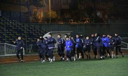 Söğütspor'da Teknik Direktör Savaş Akgün ilk antrenmanına çıktı