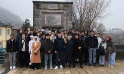 Üniversiteli öğrenciler tarihi ve doğal mekanları keşfetti