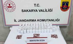 Uyuşturucu ve uyarıcı madde satacağı tespit edilen şüpheliyi jandarma yakaladı