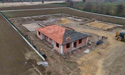 Yenişehir Belediyesi Hayvan Bakımevi ve Doğal Yaşam Alanı projesinde çalışmalar hızla sürüyor