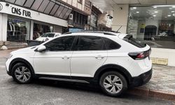 Zeytinburnu'nda park halindeki otomobile silahlı saldırı: O anlar kamerada