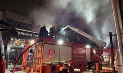 Hırdavat dükkanı alev topuna döndü, ekipler seferber oldu