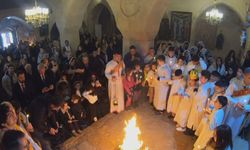 Mardin'de Süryaniler 'barış' için ateş yaktı