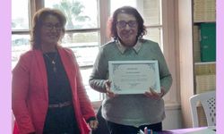 Eleştirmen Yazar Hülya Soyşekerci’ye Kadın Yazarlar Derneği tarafından Onur Üyeliği verildi