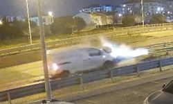 Alkollü sürücünün kullandığı araç bariyere ok gibi saplandı...