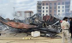 Arnavutköy'de şantiye konteynerlarında yangın: İşçiler son anda kurtuldu