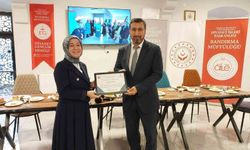 Bandırma'da veli seminerlerinde ilk grup belgelerini aldı