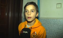 Bayrampaşa'da ambulansın geçmesi için trafiği durduran 10 yaşındaki Ahmet Hacı İbrahim: