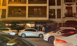 Beşiktaş'ta bir otele jandarma ekipleri tarafından gece saatlerinde operasyon düzenlendi. Ekiplerin çalışmaları sürüyor.